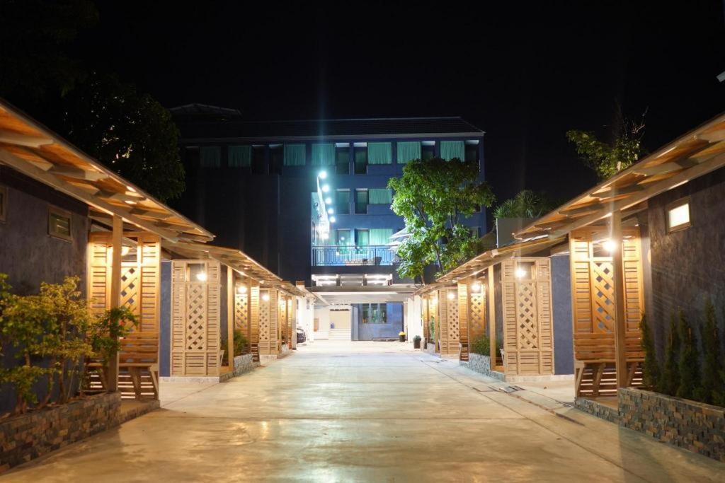 Phattrasom Villa Hua Hin Exteriör bild