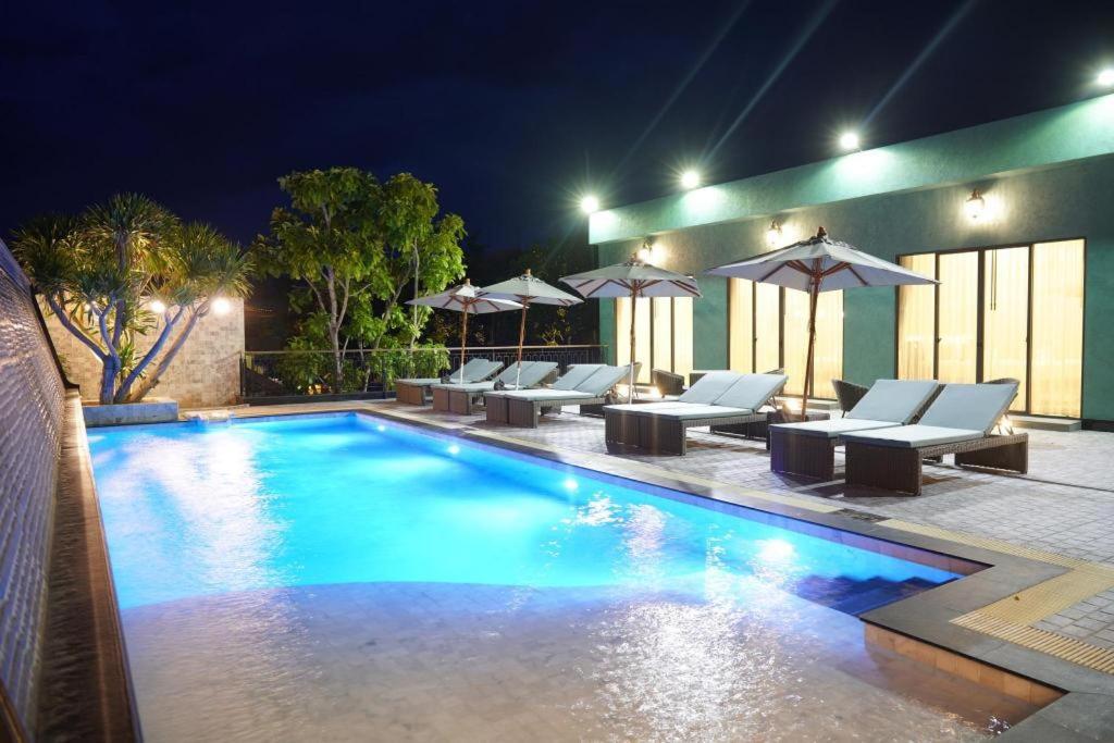 Phattrasom Villa Hua Hin Exteriör bild